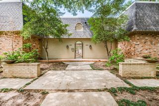 5323 Fleetwood Oaks Avenue 256, Dallas, TX 75235