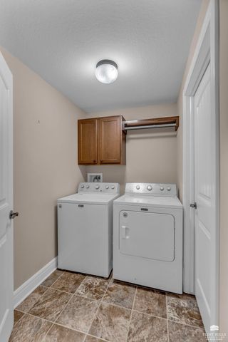 1013 Dagen, Junction City, KS 66441