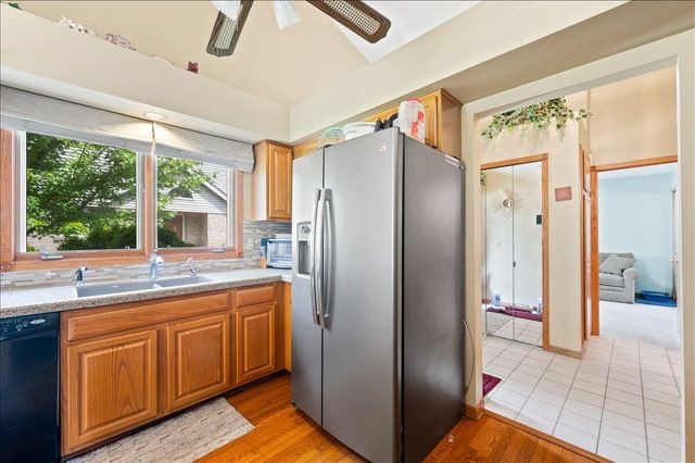 213 Edington Circle, Canton Twp, MI 48187