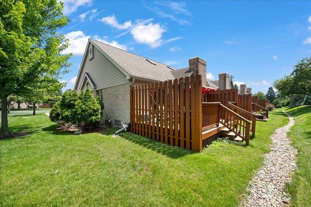213 Edington Circle, Canton Twp, MI 48187