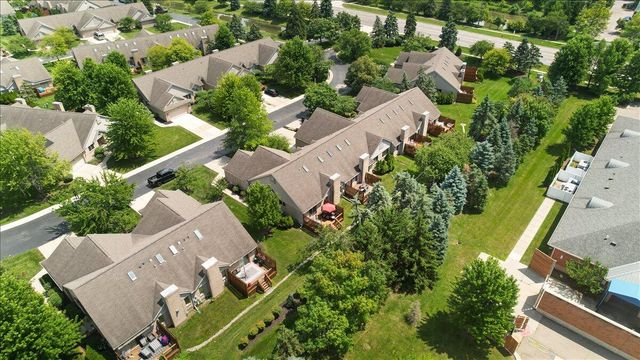 213 Edington Circle, Canton Twp, MI 48187