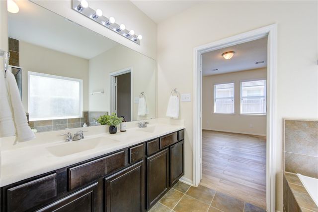 6518 Wilshire Ridge, Houston, TX 77040