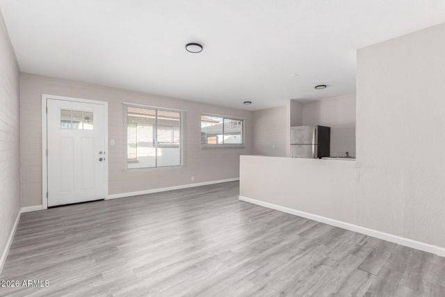 405 S PRIEST Drive, Tempe, AZ 85281