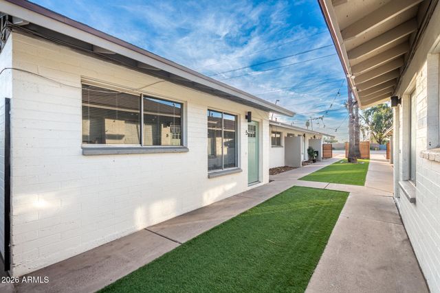 405 S PRIEST Drive, Tempe, AZ 85281