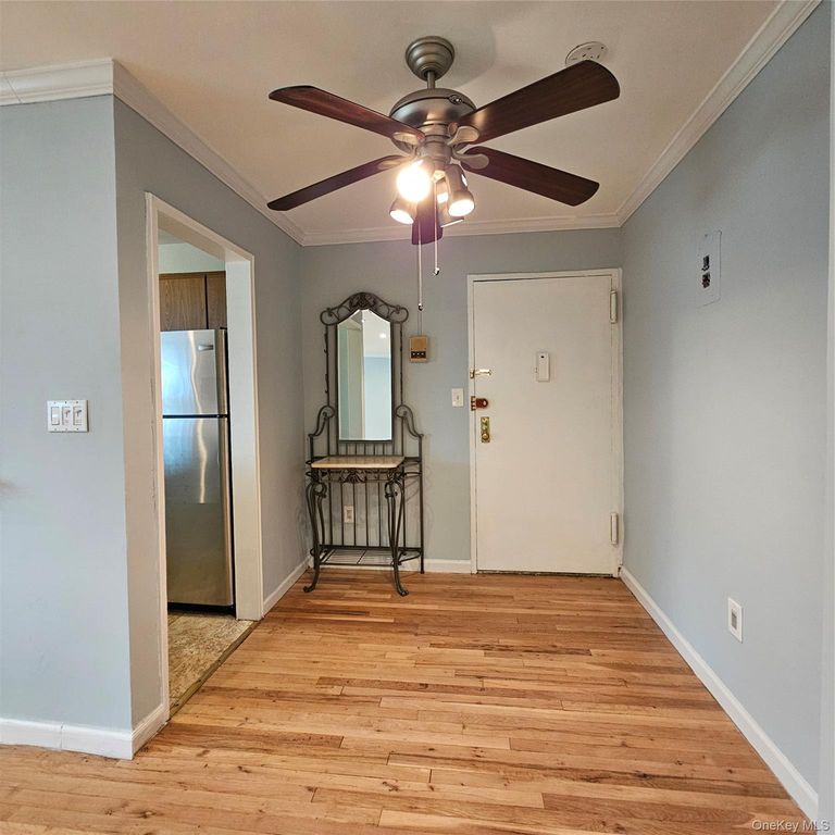 125 Hempstead Gardens Drive B1D, West Hempstead, NY 11552 — photo 3