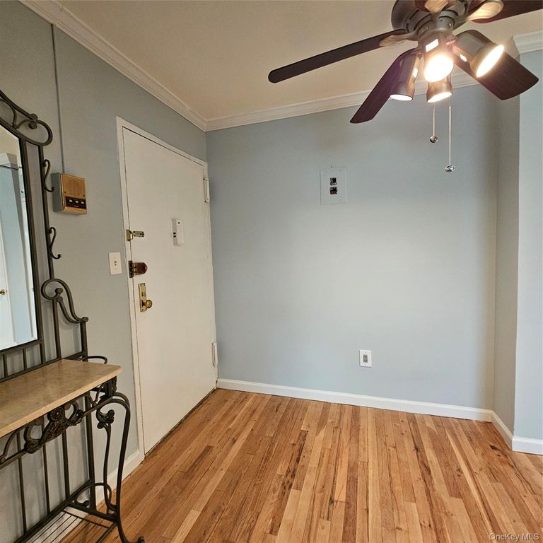 125 Hempstead Gardens Drive B1D, West Hempstead, NY 11552 — photo 4
