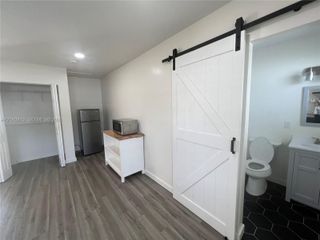 1015 SW 4th Avenue B, Fort Lauderdale, FL 33315
