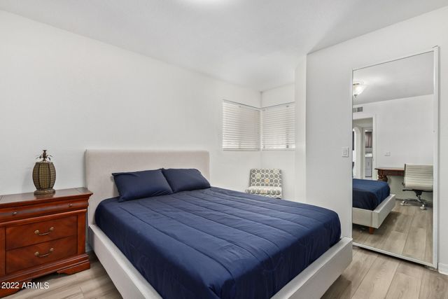 3235 E Camelback Road Unit 201, Phoenix, AZ 85018