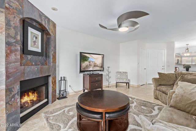 3235 E Camelback Road Unit 201, Phoenix, AZ 85018