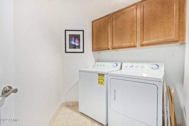 3235 E Camelback Road Unit 201, Phoenix, AZ 85018