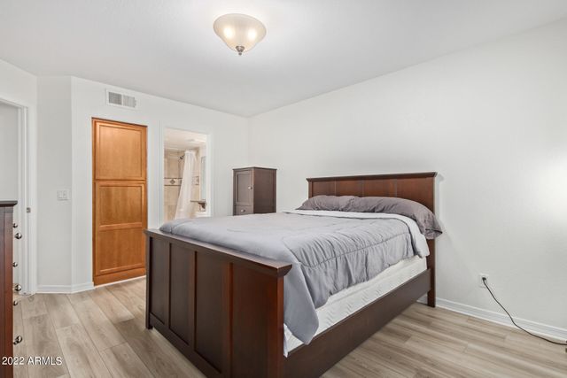 3235 E Camelback Road Unit 201, Phoenix, AZ 85018