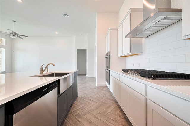 3019 Golden Isle Drive, Texas City, TX 77568