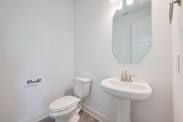 3019 Golden Isle Drive, Texas City, TX 77568