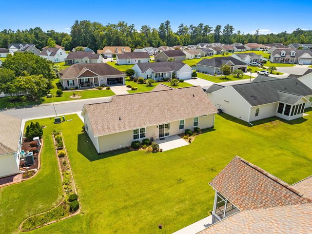 852 Inglenook Ln., Longs, SC 29568