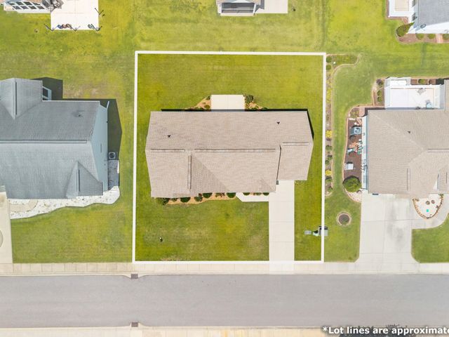 852 Inglenook Ln., Longs, SC 29568
