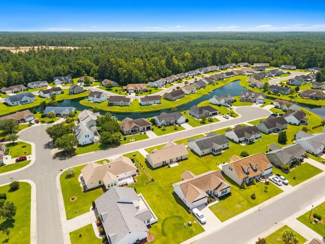 852 Inglenook Ln., Longs, SC 29568