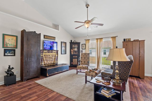 852 Inglenook Ln., Longs, SC 29568