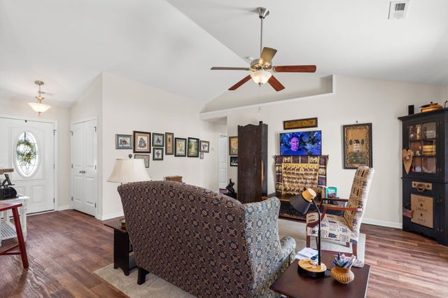 852 Inglenook Ln., Longs, SC 29568