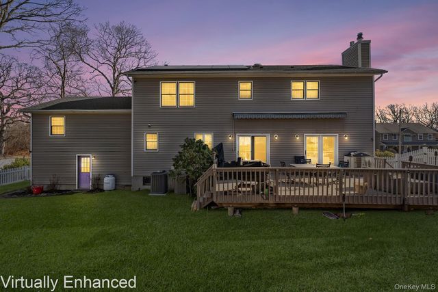 35 Rock Cliff Place, White Plains, NY 10603