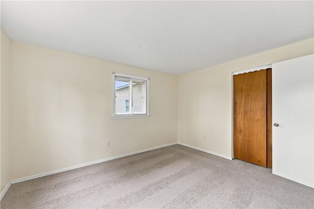 4 Sun Valley Drive, Gates, NY 14606
