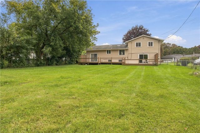 4 Sun Valley Drive, Gates, NY 14606