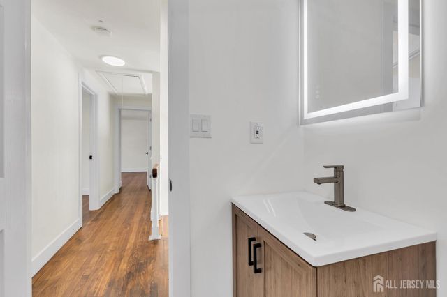 109 Throckmorton Ln Lane, Old Bridge, NJ 08857