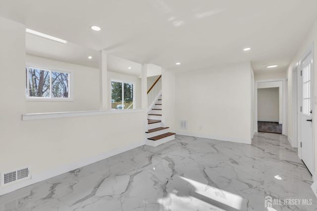 109 Throckmorton Ln Lane, Old Bridge, NJ 08857