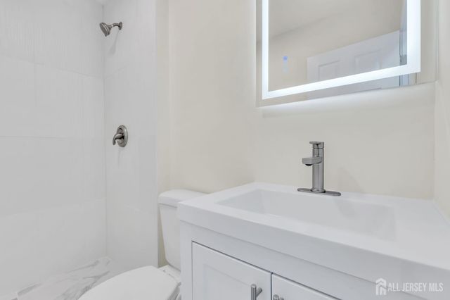 109 Throckmorton Ln Lane, Old Bridge, NJ 08857