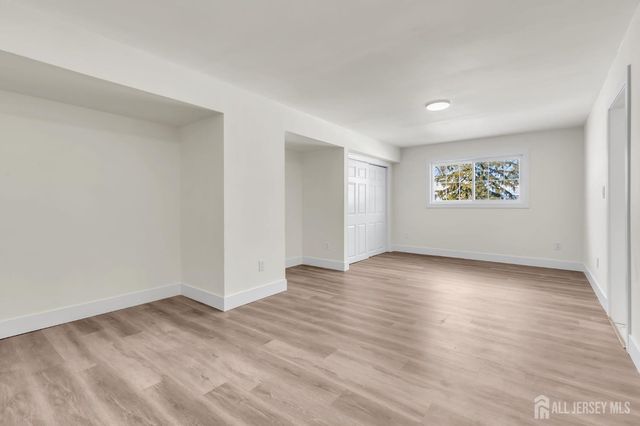 109 Throckmorton Ln Lane, Old Bridge, NJ 08857