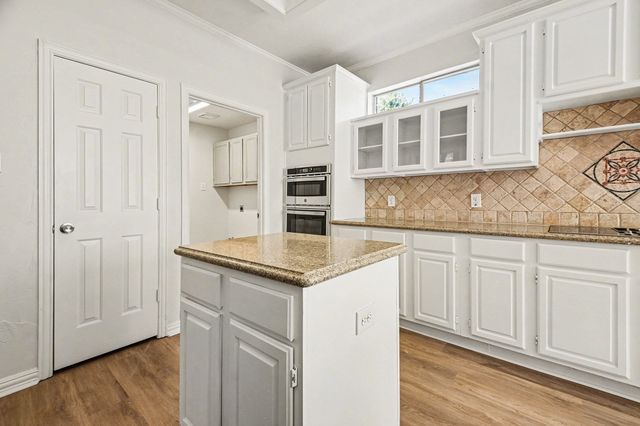 6701 Clear Springs Circle, Garland, TX 75044