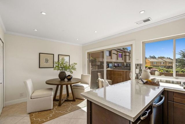 627 Hickey Boulevard D, Pacifica, CA 94044