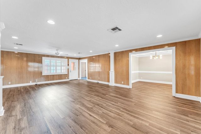 6327 Wynnwood Lane, Houston, TX 77008