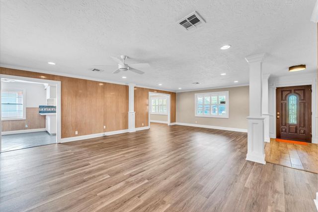 6327 Wynnwood Lane, Houston, TX 77008