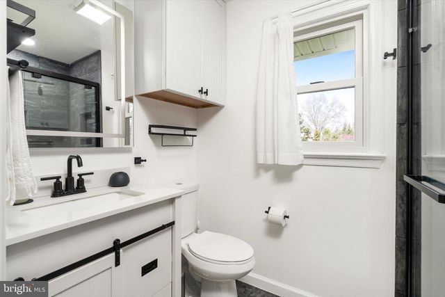 18 CRANBURY NECK RD, Cranbury, NJ 08512