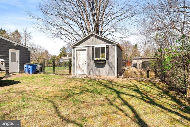 18 CRANBURY NECK RD, Cranbury, NJ 08512