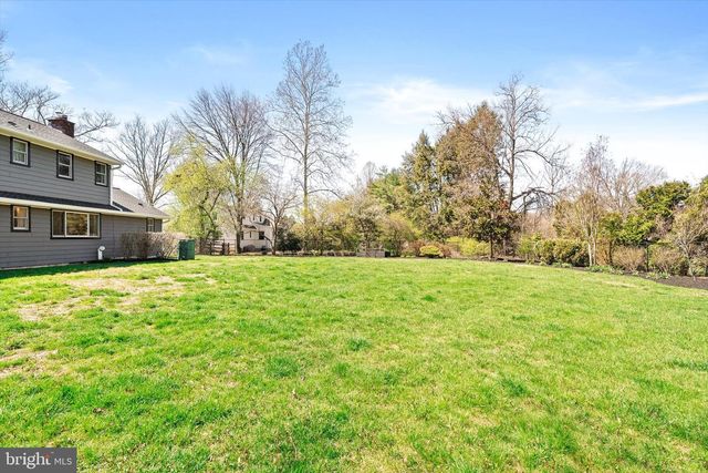 18 CRANBURY NECK RD, Cranbury, NJ 08512