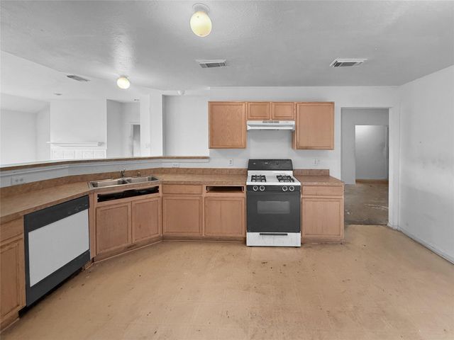 13911 Honey Bee Court, Houston, TX 77039