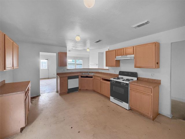 13911 Honey Bee Court, Houston, TX 77039