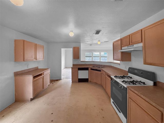 13911 Honey Bee Court, Houston, TX 77039
