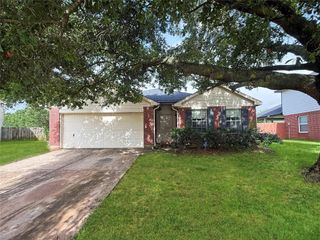 13911 Honey Bee Court, Houston, TX 77039