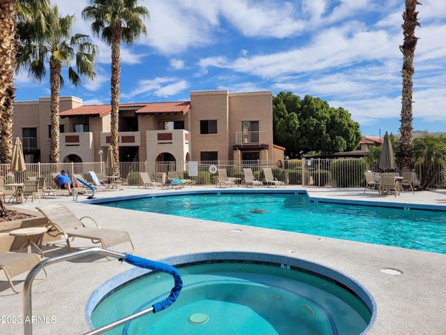 5757 W Eugie Avenue Unit 2078, Glendale, AZ 85304