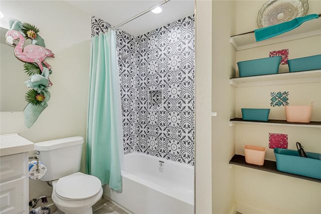 403 S Gulf St, Port Aransas, TX 78373