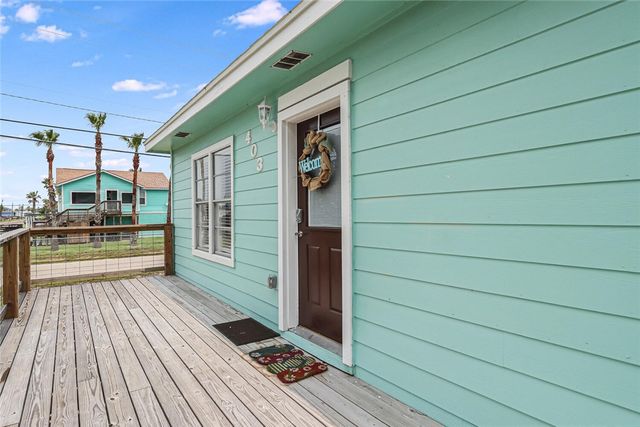 403 S Gulf St, Port Aransas, TX 78373