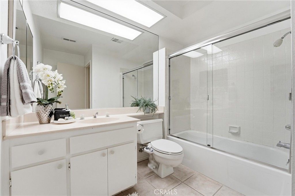 Image 24 of property listing at 128 Desert Falls Drive E, Palm Desert, CA 92211