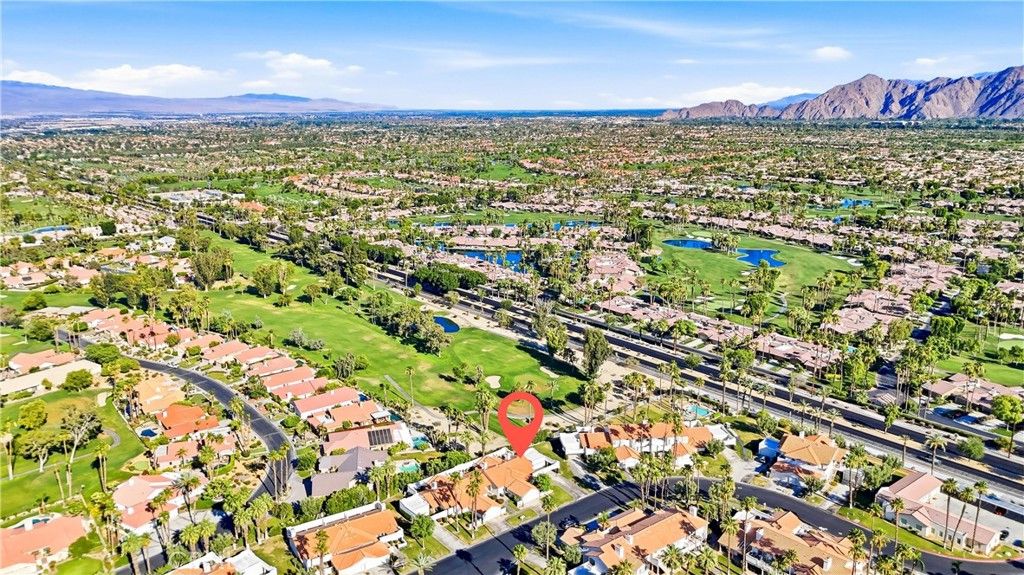 Image 36 of property listing at 128 Desert Falls Drive E, Palm Desert, CA 92211