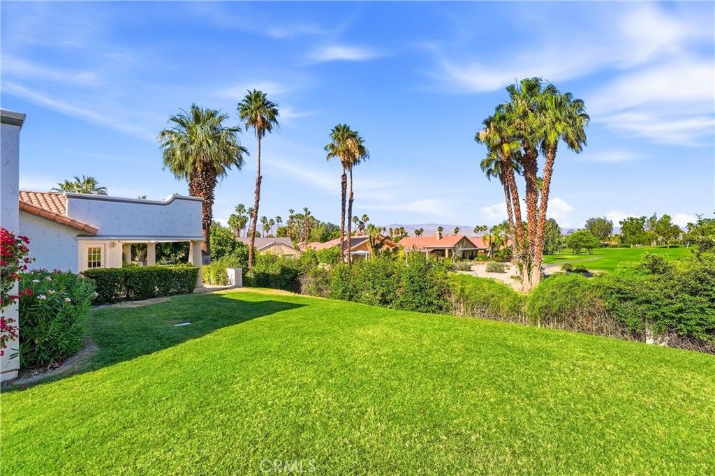 Image 4 of property listing at 128 Desert Falls Drive E, Palm Desert, CA 92211