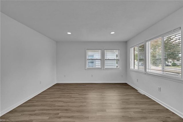 2316 Effingham ST, Portsmouth, VA 23704