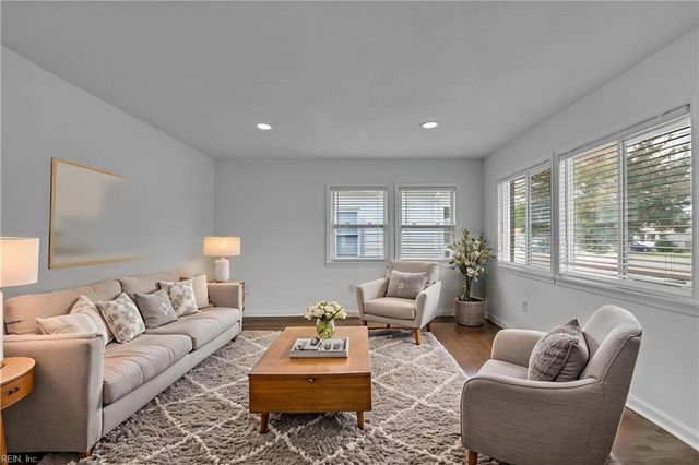 2316 Effingham ST, Portsmouth, VA 23704