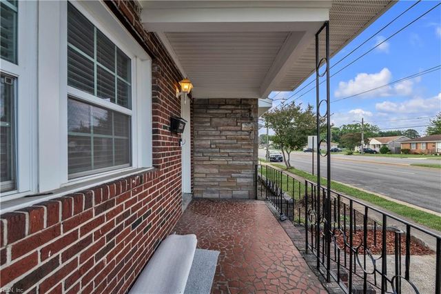 2316 Effingham ST, Portsmouth, VA 23704