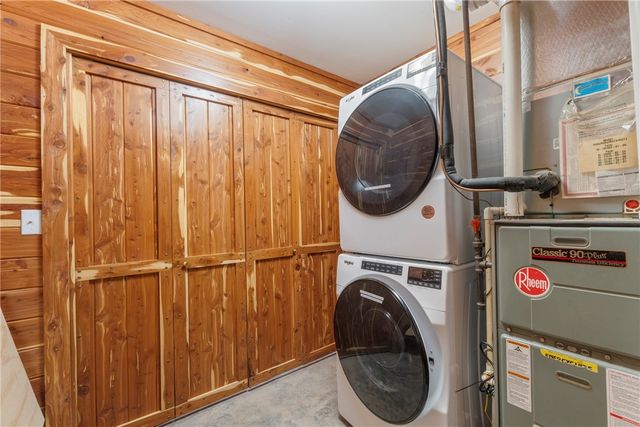 805 County Road 309, Eureka Springs, AR 72632